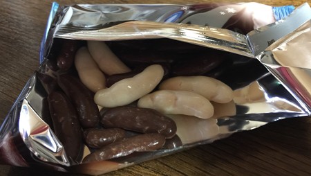 これが本来の柿の種