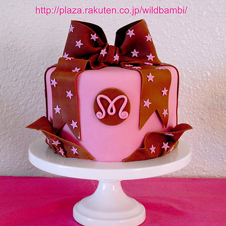 Star Bow Fondant cake