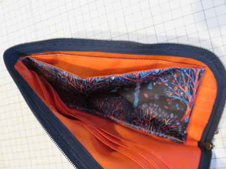 20170827L字ファスナー長財布４