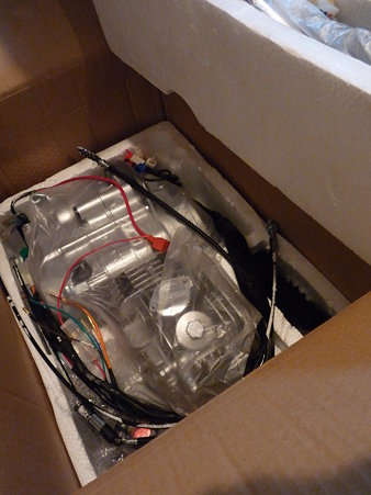 パパゴンが年末買って、お正月明け届いたもの。