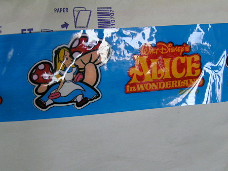 張ってあったシールまでとって置いちゃってます。