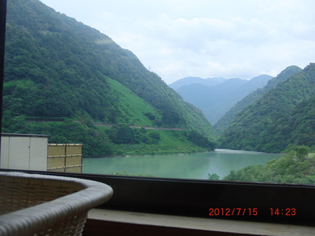 ２６とちの湯の脱衣所から１４：２３