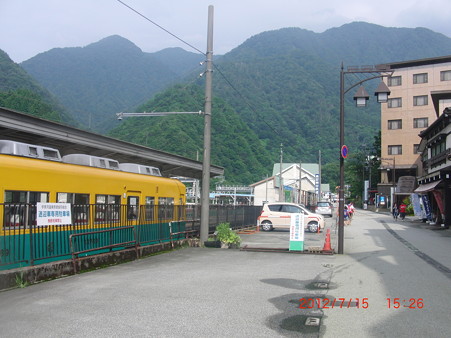 ２８電車１５：２６
