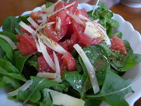ルッコラサラダ