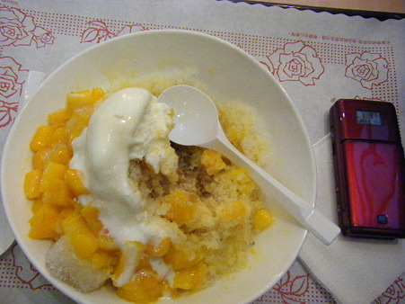 マンゴーかき氷 (1)