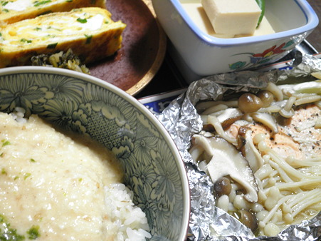 とろろご飯と鮭のホイル蒸し