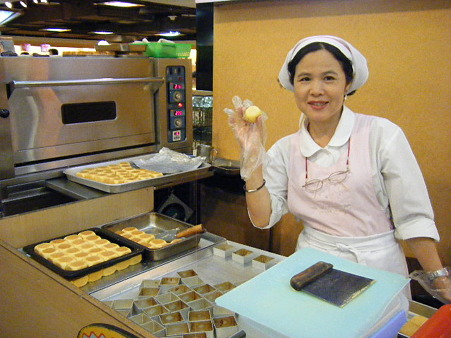 パイナップルケーキ