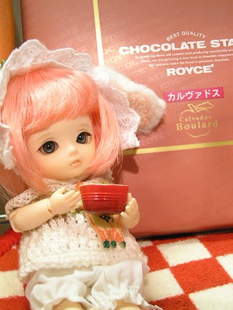 今週のおやつぅー。私にも頂戴ね。