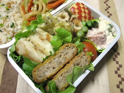 焼うどん＆たぬきご飯のお弁当1.22☆001