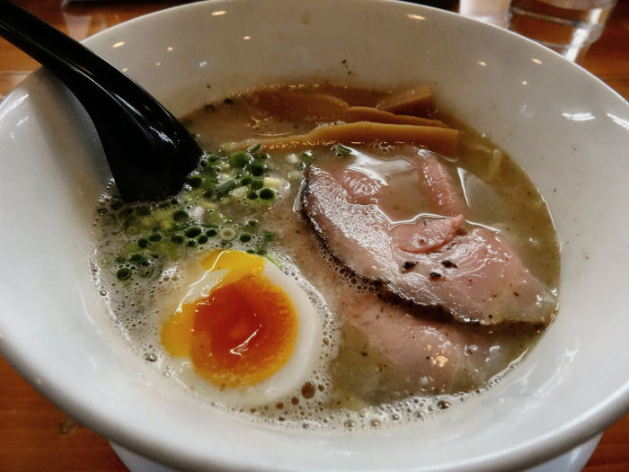 Ｊラーメン０７俺のラーメンあっぱれ屋こくまろ塩