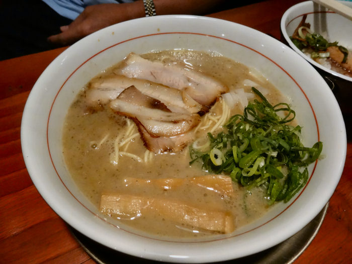 Ｊラーメン１７頑固麺鶏豚骨