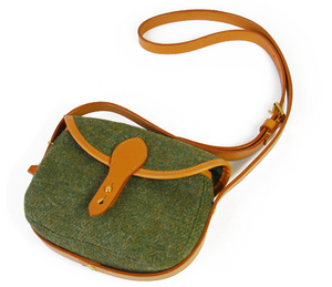 Whitehouse Cox［ホワイトハウスコックス］L9088 ハリスツィード×ブライドルレザー カートリッジバッグ