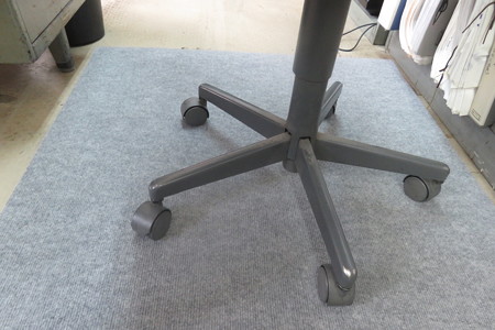 カーペットを敷いてバッチリ