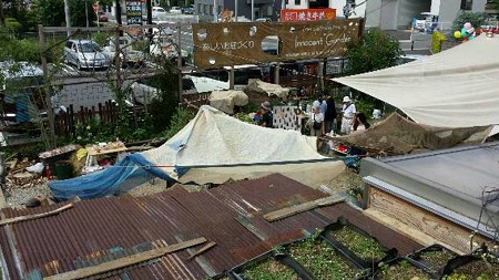 Innocent Gadenルーフバルコニーから